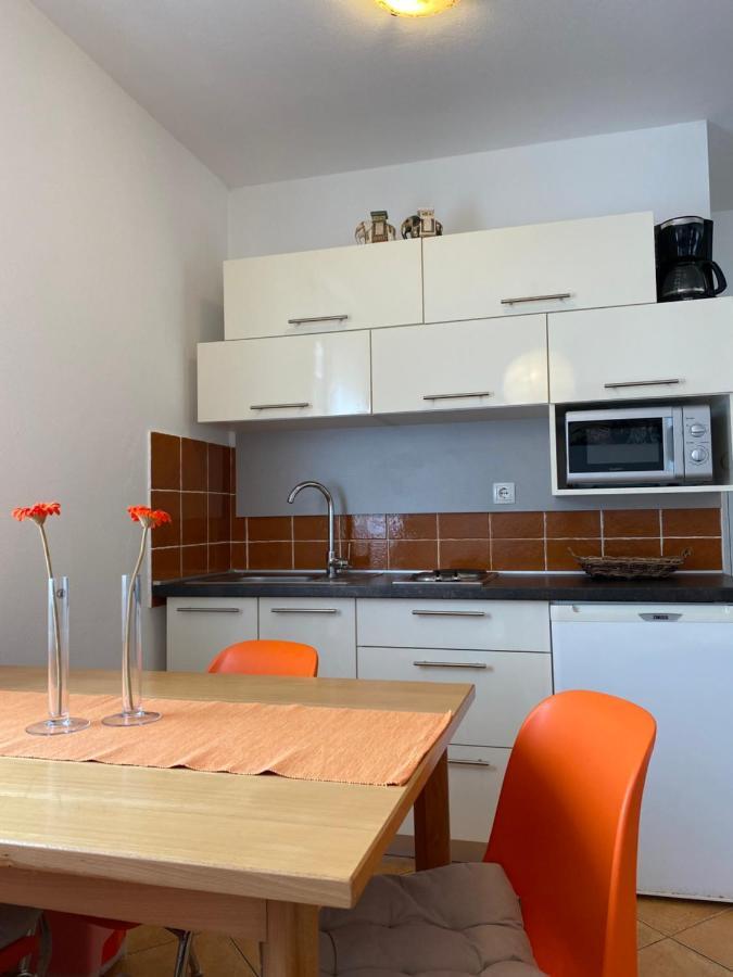 Apartment Lara Rab Town Eksteriør billede