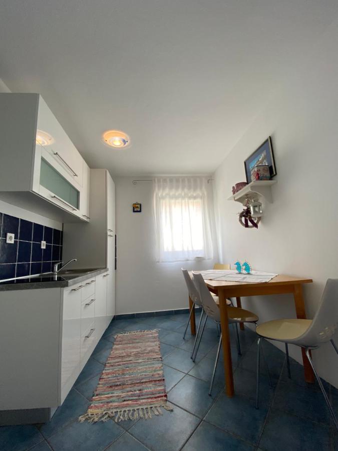 Apartment Lara Rab Town Eksteriør billede